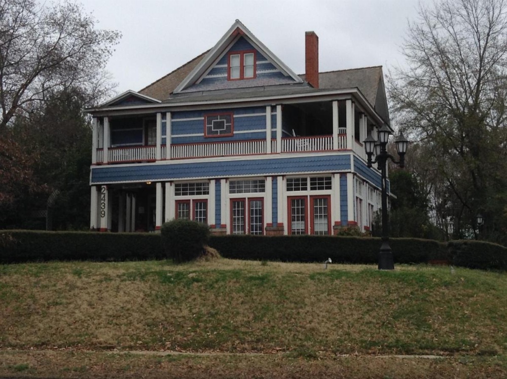 2439 Fairfield 